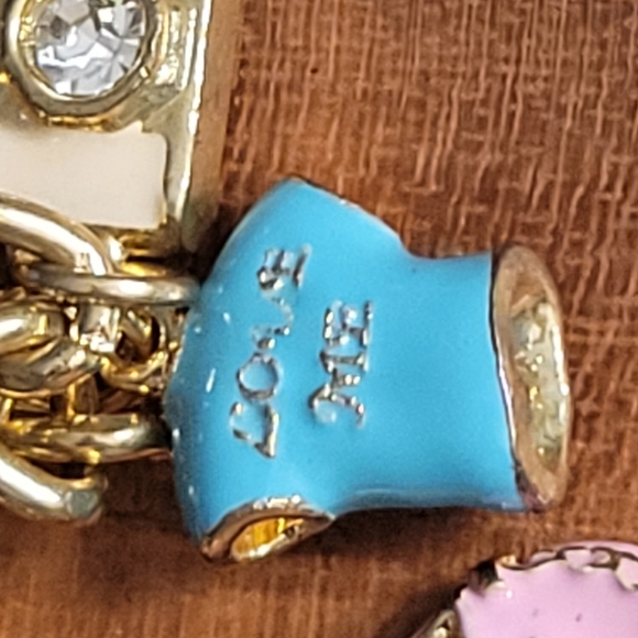 Juicy Couture RARE Limited Edition Charm Bracelet! - Picture 4 of 11